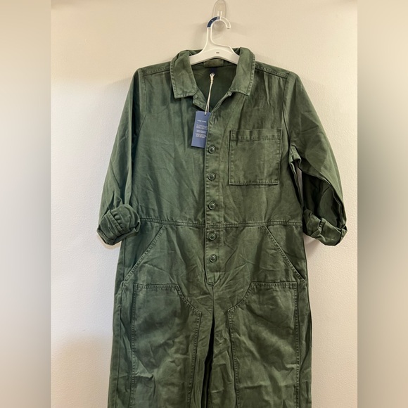 16. Universal Thread™ Women's Long Sleeve Button-Front Boilersuit - Green - Picture 12 of 15